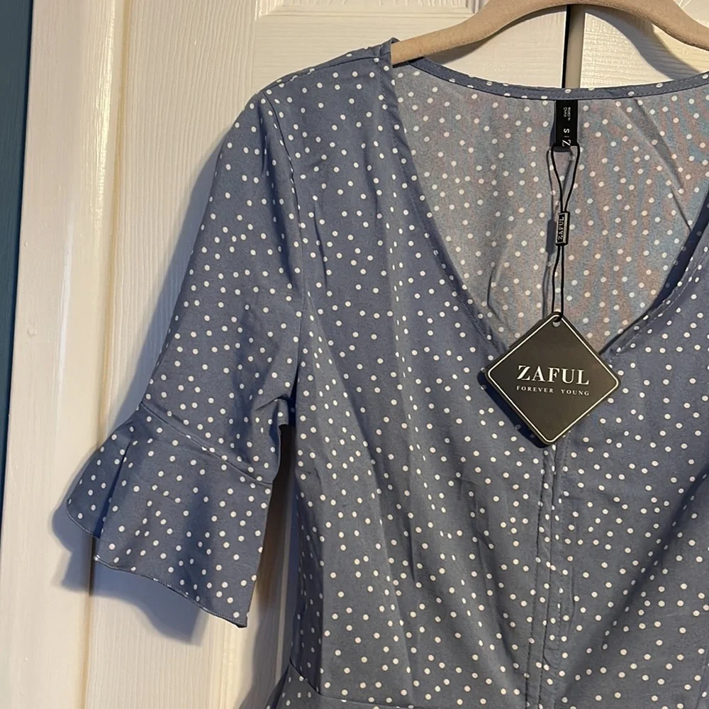 NWT Zaful shirt with adjustable tie in front size Small - Picture 3 of 8